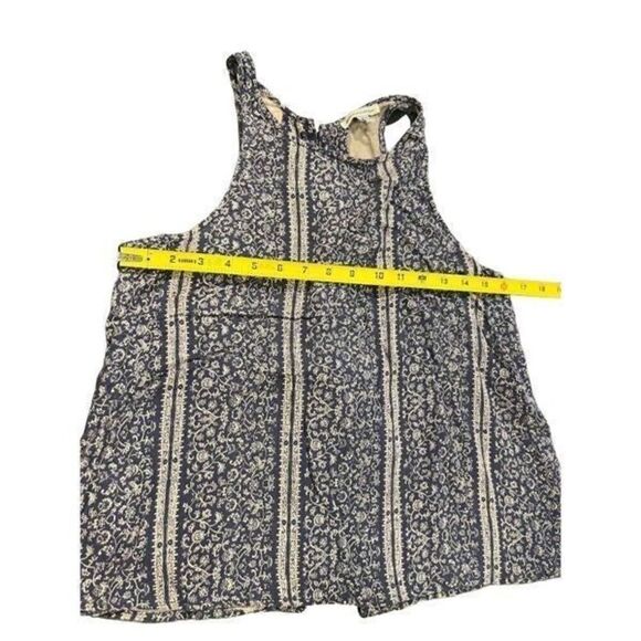 American Eagle Top  Small 4-6 - Picture 6 of 6